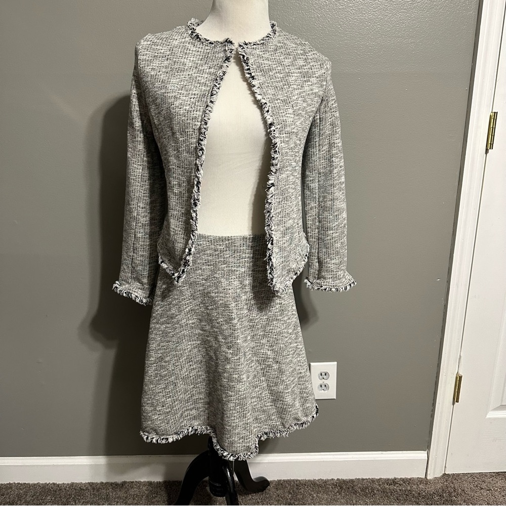 Daily thread women’s size extra‎ small, two-piece skirt and jacket set